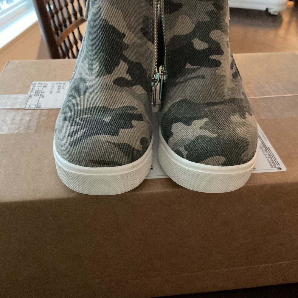 Soda shoes‎ - Picture 7 of 9